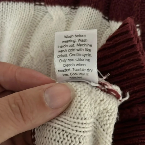 Sweater vest small oversized knit pull over sweater layering preppy equestrian - Picture 8 of 9